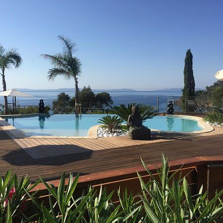 Les Lauriers Roses Lejlighedshotel Le Le Rayol-Canadel-sur-Mer Eksteriør billede