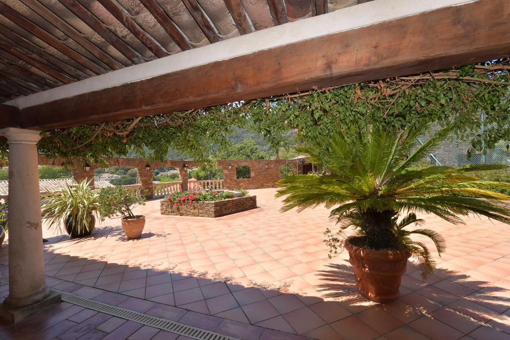 Les Lauriers Roses Lejlighedshotel Le Le Rayol-Canadel-sur-Mer Eksteriør billede