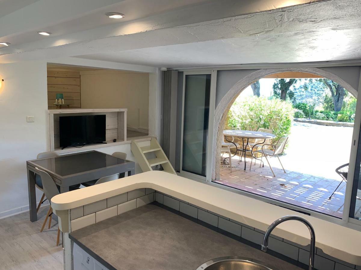 Les Lauriers Roses Lejlighedshotel Le Le Rayol-Canadel-sur-Mer Eksteriør billede